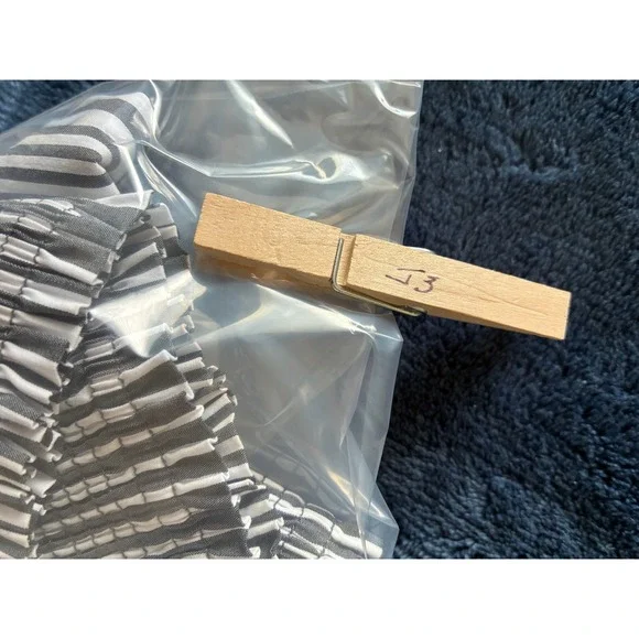 Mellowday Off‎ the shoulder blouse Size Medium (J3) - Picture 13 of 13